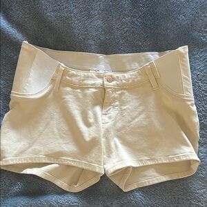 Isabel Maternity Shorts NWOT